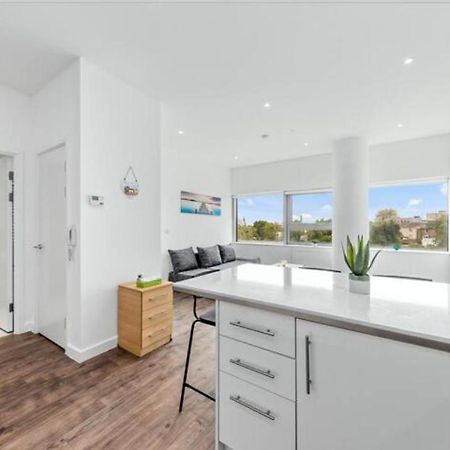 Airy 2Br Flat Delta London Dp332 Appartement Croydon Buitenkant foto