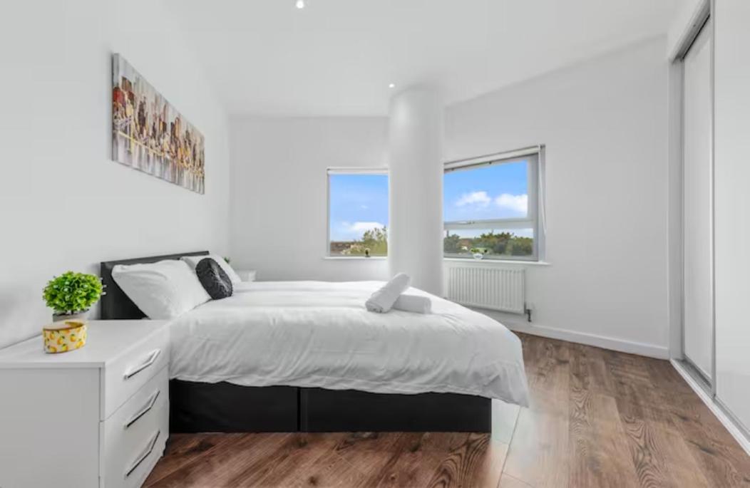 Airy 2Br Flat Delta London Dp332 Appartement Croydon Buitenkant foto