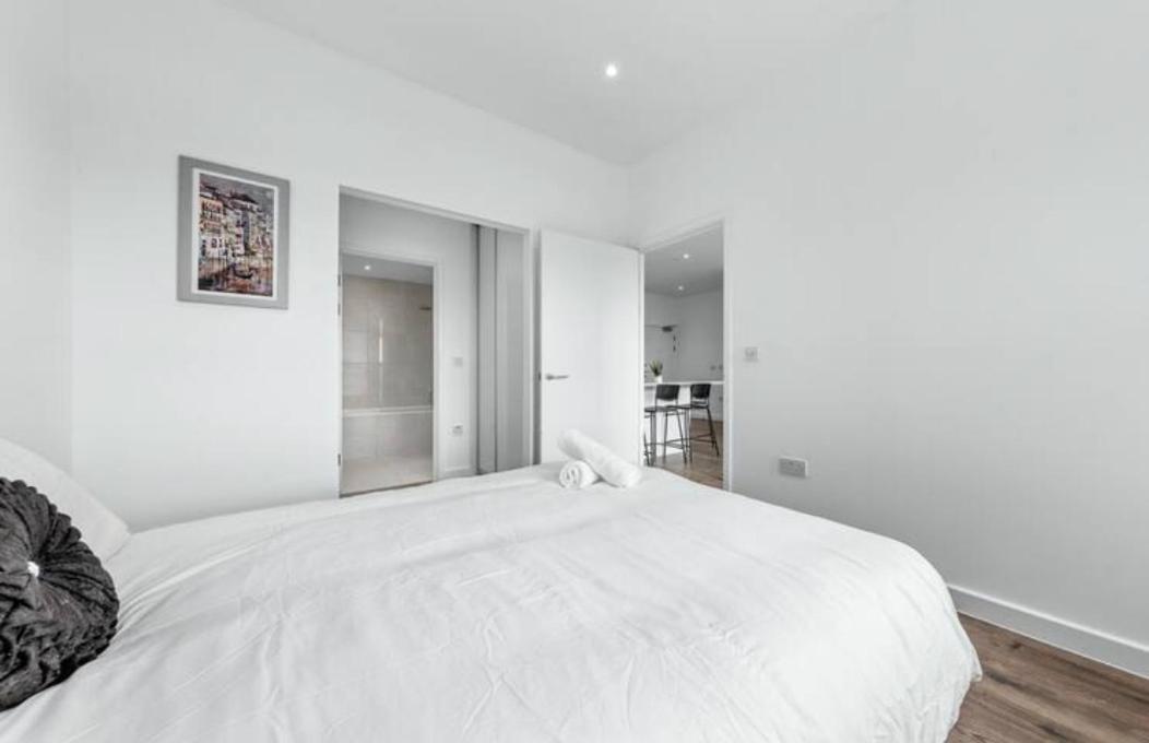 Airy 2Br Flat Delta London Dp332 Appartement Croydon Buitenkant foto
